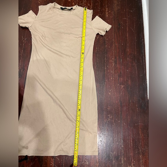 Seven sisters khaki colored cold shoulder bodycon dress - Picture 6 of 6